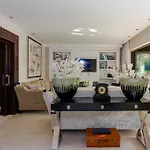 Stunning And Spacious Villa In Marbella - Casa Luz